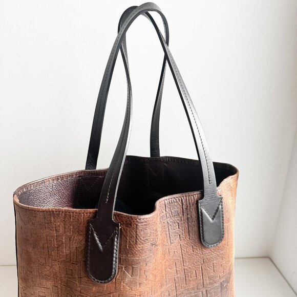 Longchamp Essential Embossed Leather North/South Tote Ombré Brown - Picture 12 of 16